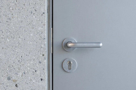 Türgriffe und Fenstergriffe aus Aluminium Pure