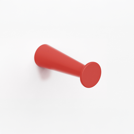 FSB 8460 Mantelhaken in Les Couleurs® Le Corbusier® Rouge Vermillon 31, freigestellte Produktansicht.