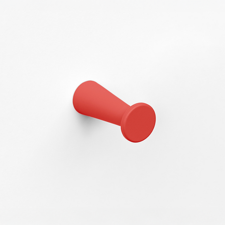 FSB 8460 Handtuchhaken in Les Couleurs® Le Corbusier® Rouge Vermillon 31, freigestellte Produktansicht.