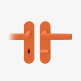 FSB 1267 WC-Garnitur mit Kurzschild in Les Couleurs® Le Corbusier® Orange, freigestellte Produktansicht.