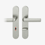 FSB 1267 WC-Garnitur von Mies van der Rohe mit ovalem Langschild in Aluminium Pure 0013, freigestellte Produktansicht.
