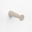 FSB 8460 Mantelhaken in Les Couleurs® Le Corbusier® Ombre Naturelle Clair, freigestellte Produktansicht.