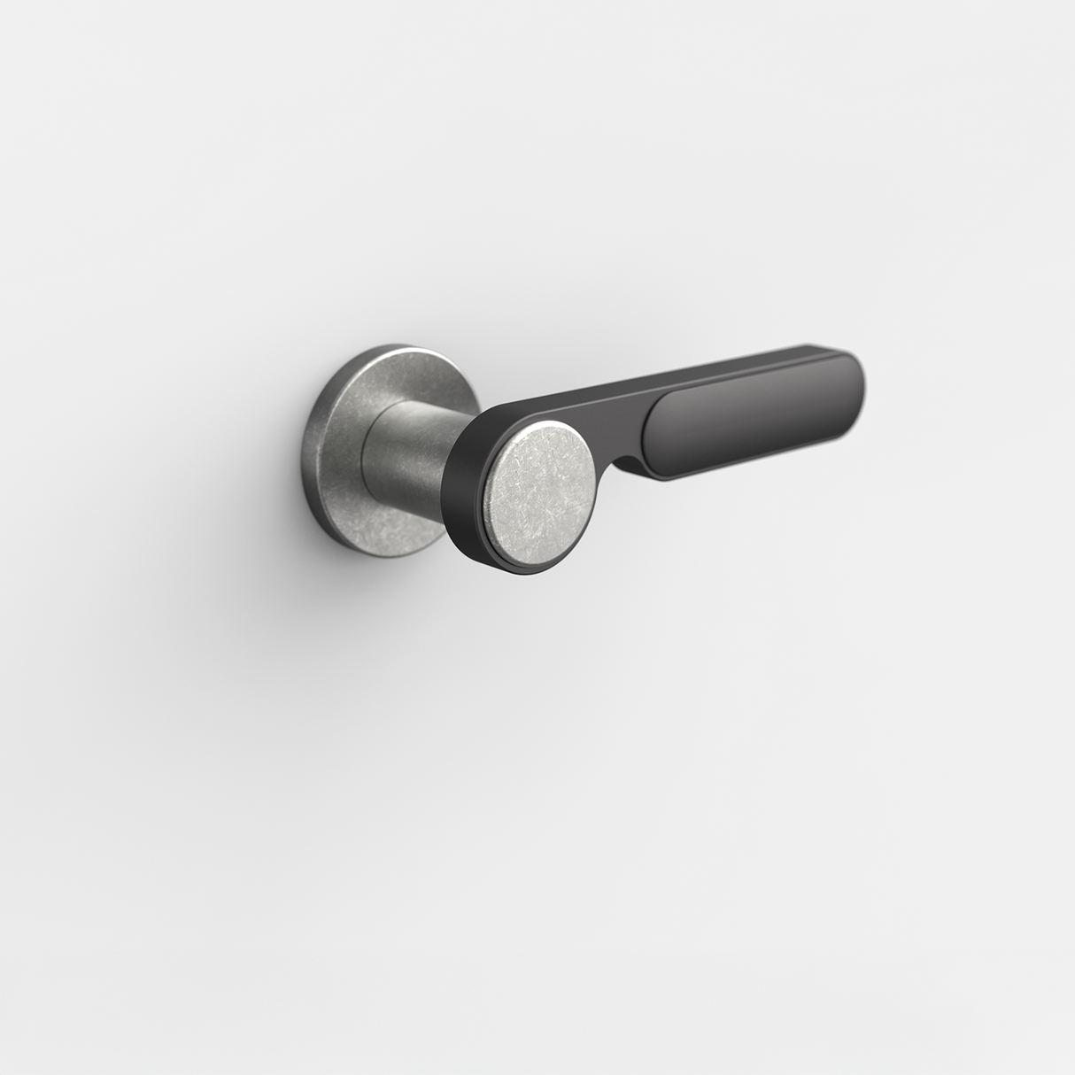 FSB 1138 Drückergarnitur von Dieter Rams rgs mit Rundrosette in Aluminium Pure 0013 und Schwarz 0810, freigestellte Produktansicht, Frontansicht.